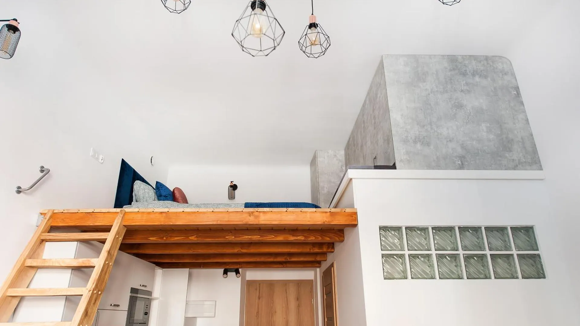 Apartamenty Przy Kladce- Kazimierz Old Town Kraków