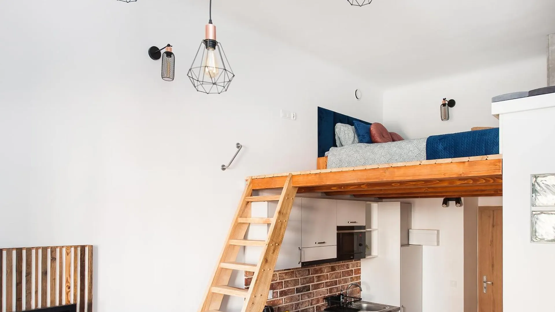 Apartamenty Przy Kladce- Kazimierz Old Town Kraków 0*,